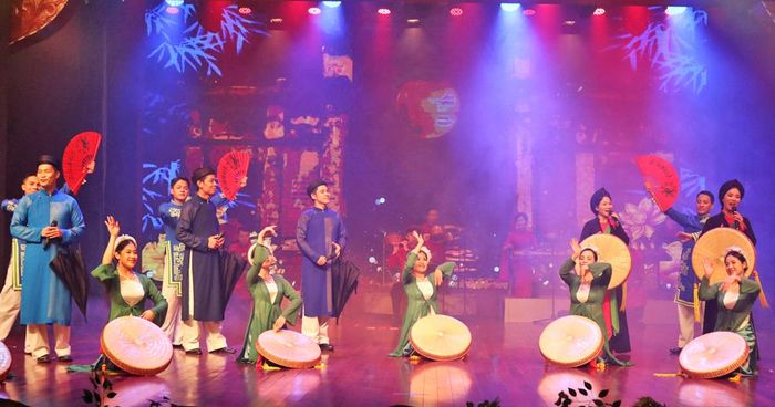  Chương trình được đầu tư, dàn dựng công phu cả về nội dung lẫn nghệ thuật. 