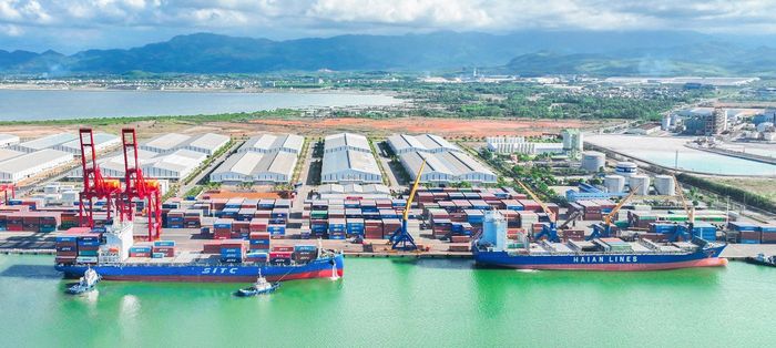 Mở rộng Khu thương mại tự do Đà Nẵng về phía nam, gắn với Cảng quốc tế Chu Lai và hạ tầng logistics liên quan. Ảnh: P.V