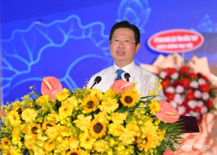 Phó Chủ tịch UBND tỉnh Huỳnh Minh Tuấn phát biểu tại Đại hội.