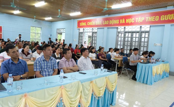 Đại biểu tham dự sự kiện.