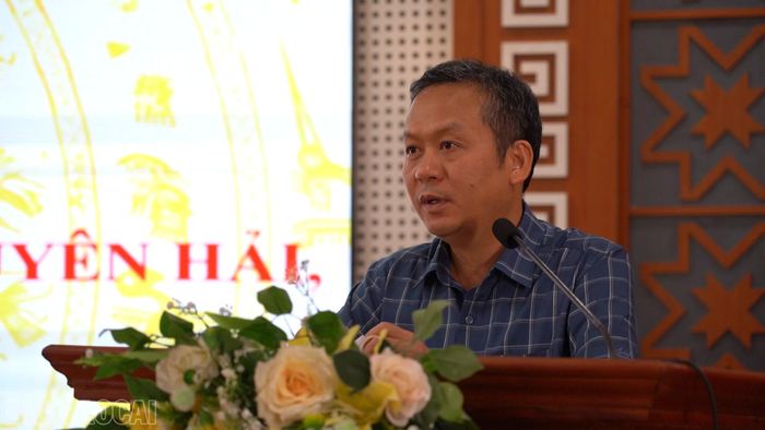 Ông Nguyễn Quốc Huy - Bí thư Đảng ủy, Chủ tịch HĐND phường Lào Cai phát biểu chỉ đạo tại hội nghị đối thoại giải quyết vướng mắc các dự án đô thị trên địa bàn.