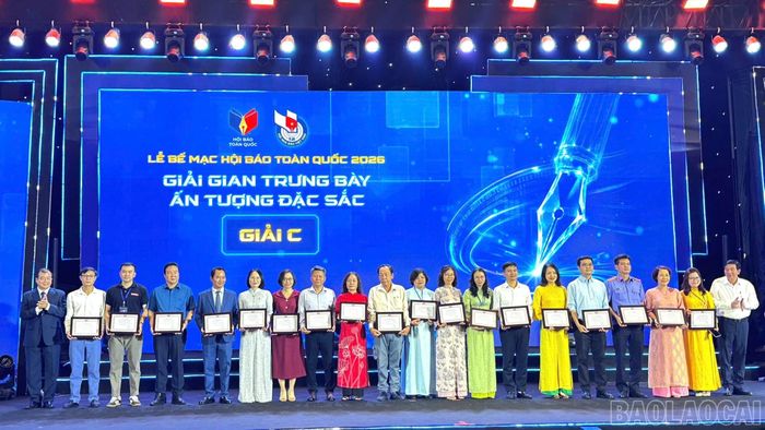 Hội Nhà báo tỉnh Lào Cai vinh dự nhận Giải C gian trưng bày ấn tượng đặc sắc tại Hội báo toàn quốc năm 2026.