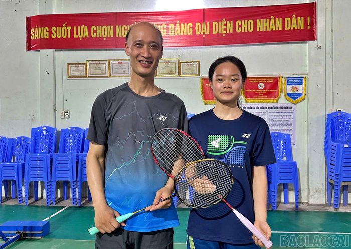 Bố con anh Nguyễn Hải Long còn là đồng đội cùng đam mê.