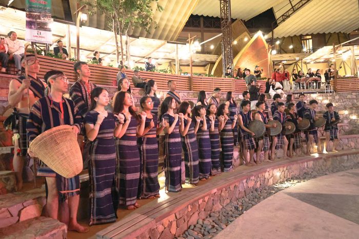 Các CLB cồng chiêng liên thế hệ tại phường Lang Biang - Đà Lạt gắn kết các gia đình và gìn giữ bản sắc văn hóa dân tộc qua nhiều thế hệ