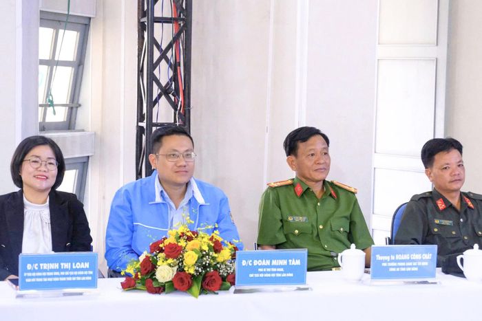 Các đại biểu tham dự