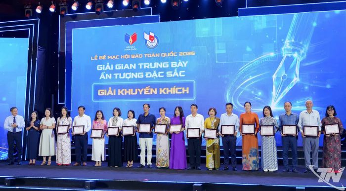 Gian trưng bày Báo chí Thái Nguyên đoạt giải Khuyến khích Gian trưng bày ấn tượng.