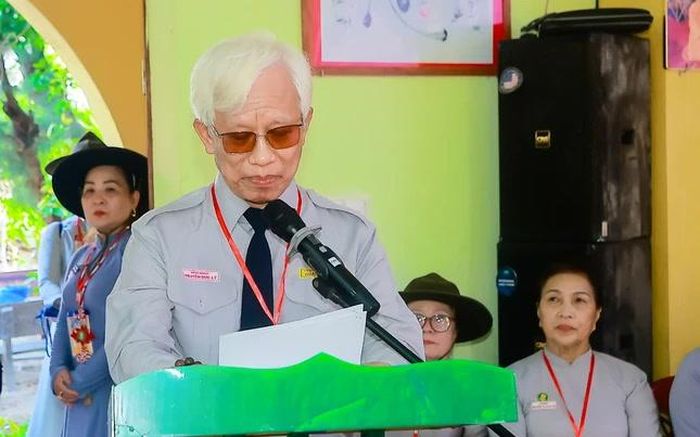 Đại diện Ban Bảo trợ phát biểu