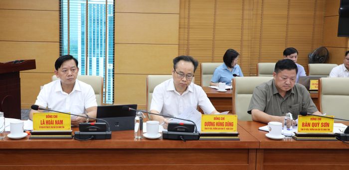 Các đại biểu dự phiên họp