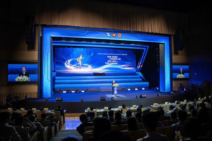Chủ tịch Quốc hội Trần Thanh Mẫn phát biểu chỉ đạo tại Lễ trao Giải Báo chí quốc gia lần thứ XX. Ảnh: Phạm Thắng