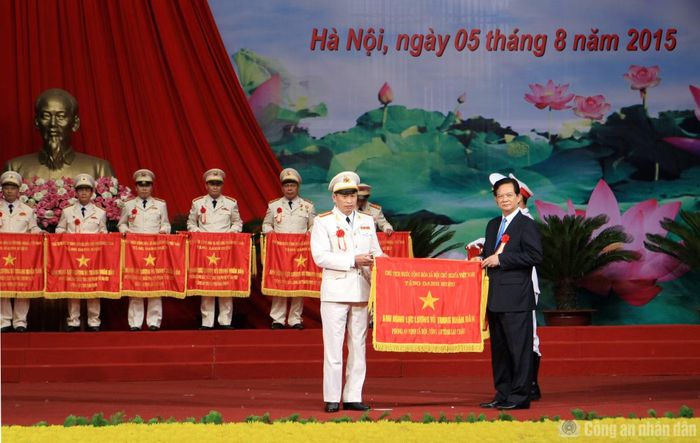 Phòng An ninh xã hội, nay là Phòng An ninh nội địa, vinh dự được Chủ tịch nước trao tặng danh hiệu Anh hùng lực lượng vũ trang nhân dân.