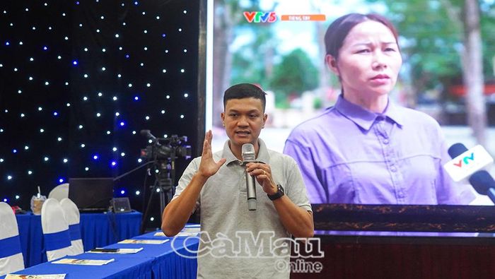  Giảng viên Nguyễn Quốc Phương, Phó Trưởng bộ môn Đạo diễn, Quay phim (Khoa Nghệ thuật điện ảnh, Trường Đại học Sân khấu - Điện ảnh Hà Nội) chia sẻ kỹ năng “kể chuyện bằng hình ảnh” cho quay phim khu vực miền Nam.