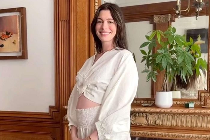 Anne Hathaway chuẩn bị chào đón thiên thần nhỏ thứ 3 trong gia đình.