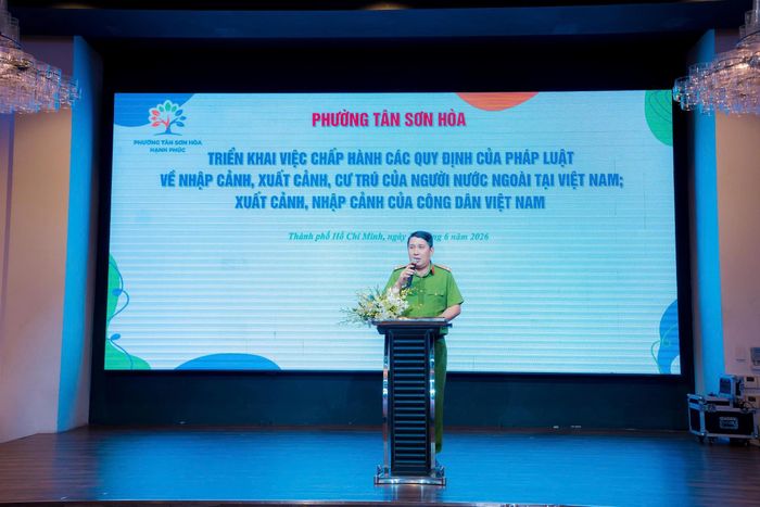 Thượng tá Trần Trung Hiếu, Trường CAP.Tân Sơn Hòa phát biểu tại chương trình