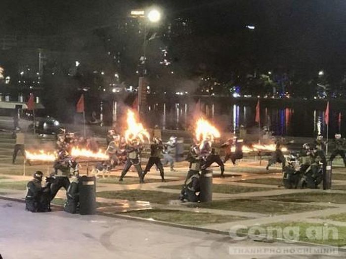 Nhanh chóng áp sát mục tiêu, trấn áp tội phạm của lực lượng Cảnh sát phòng chống tội phạm