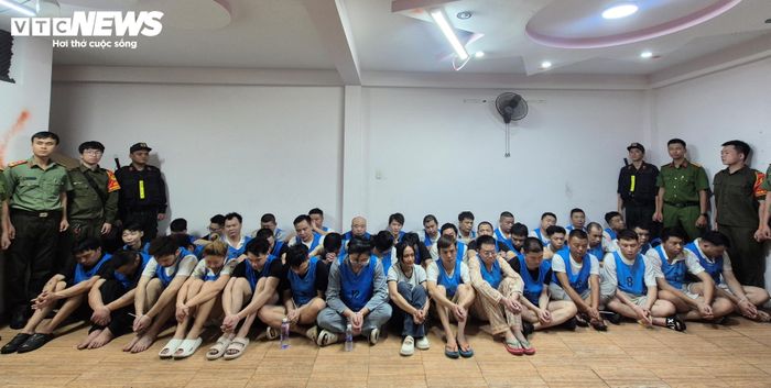 Căn nhà ở phường Hiệp Bình là nơi cư ngụ của các đối tượng lừa đảo. (Ảnh: Công an cung cấp)
