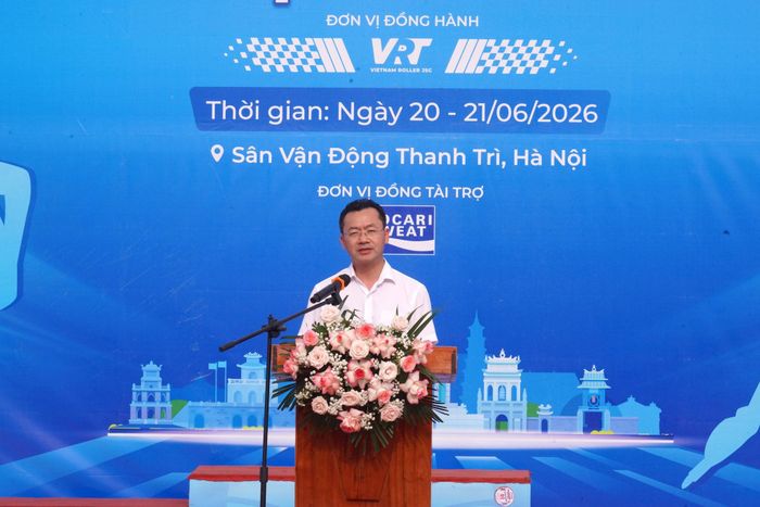 Phó Giám đốc Sở Văn hóa và Thể thao Hà Nội Phạm Xuân Tài phát biểu tại lễ khai mạc. Ảnh: Ngân Hà