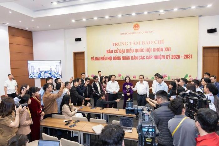 Chủ tịch Quốc hội Trần Thanh Mẫn trao đổi với báo chí về cuộc Bầu cử ĐBQH khóa XVI và đại biểu HĐND các cấp, nhiệm kỳ 2026-2031 vào ngày 15/3/2026.