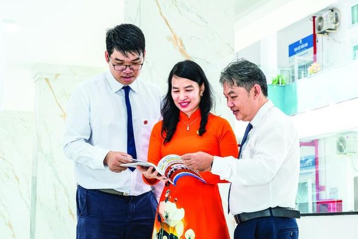 Tạp chí Sức khỏe và Lão hóa (Bệnh viện Thống Nhất) đang ứng dụng công nghệ trong hoạt động xuất bản, đồng thời duy trì quy trình phản biện khoa học nghiêm ngặt đối với các nội dung chuyên môn. Ảnh: BVCC.