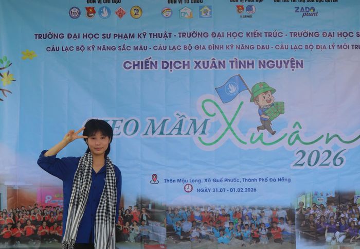 Sau những năm tháng tuổi thơ cơ cực, Hiền nay là sinh viên tại Đà Nẵng, tham gia các hoạt động tình nguyện và viết tiếp ước mơ của mình.