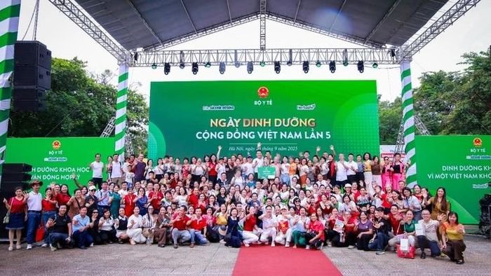 Không gian Ngày Dinh dưỡng cộng đồng Việt Nam là nơi kết nối người dân nhiều thế hệ cùng lan tỏa tinh thần sống khỏe, biến kiến thức dinh dưỡng và vận động thành hành động trong đời sống hằng ngày.