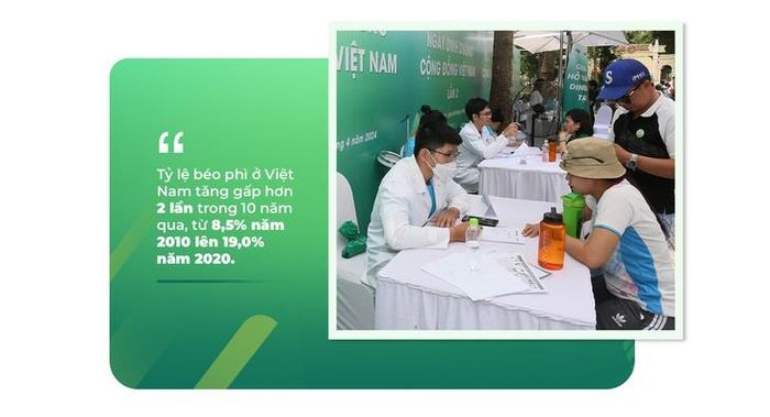 Các chuyên gia dinh dưỡng tư vấn trực tiếp cho người dân tại Ngày Dinh dưỡng cộng đồng Việt Nam, giúp cộng đồng tiếp cận kiến thức khoa học và xây dựng thói quen chăm sóc sức khỏe chủ động.