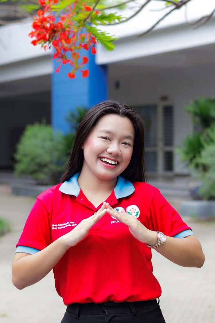 Bạn Đặng Trần Huyền Thư.