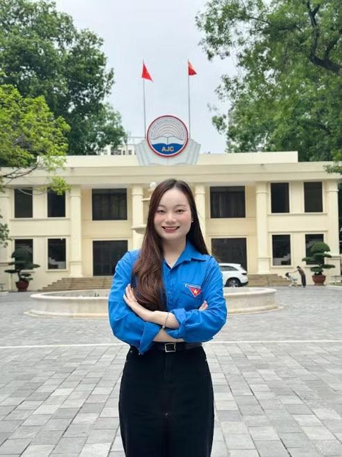  Bạn Đậu Thị Thuần. 