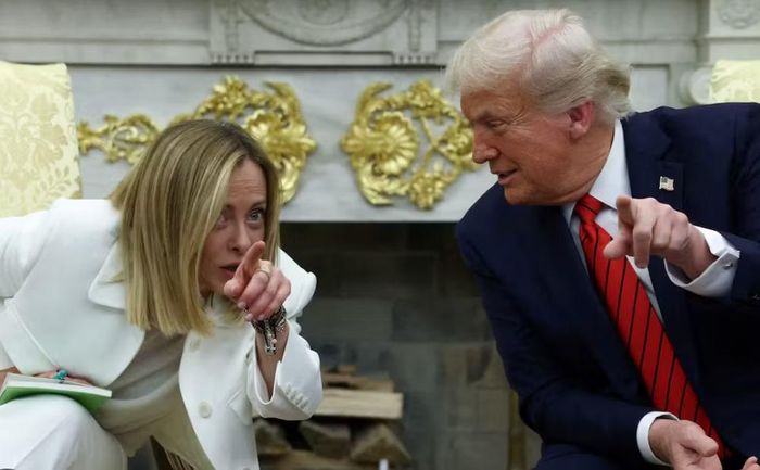 Trong bài đăng trên mạng xã hội cùng ngày, Thủ tướng Italy chia sẻ lại phát biểu của ông Trump và gọi những lời công kích nhằm vào bà là "vô cớ" và "vô nghĩa". 