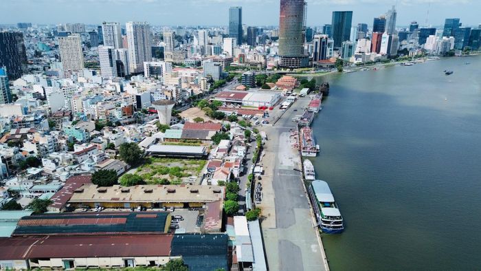  Dự án Công viên văn hóa Bến Nhà Rồng - Khánh Hội và cây xanh công cộng Bến Bạch Đằng. Ảnh: THUẬN VĂN 