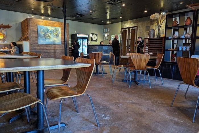  Bên trong nhà hàng Việt Nam Huynh Restaurant tại Houston, bang Texas, Mỹ. Ảnh: T.D.William. 