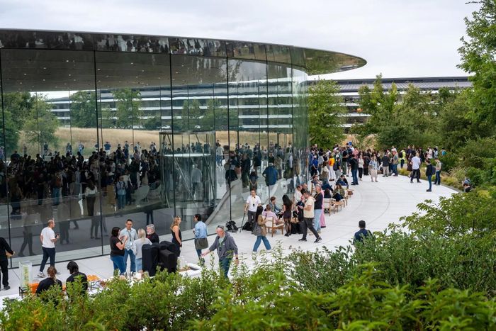  Nhà hát Steve Jobs tại trụ sở Apple. Ảnh: Bloomberg. 