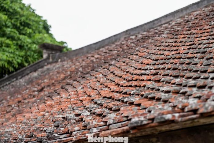  Dù đã tồn tại 122 năm, công trình gần như vẫn giữ được nguyên trạng và chưa từng phải đảo ngói. 