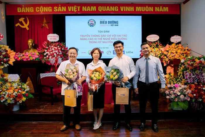 Tọa đàm khẳng định vai trò của điều dưỡng trong hệ thống y tế hiện đại.