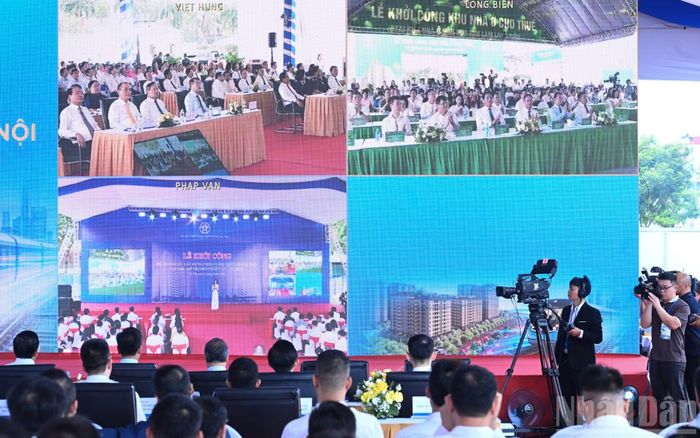 Lễ khởi công được kết nối trực tuyến tới các điểm cầu ở Long Biên và Pháp Vân-Tứ Hiệp.