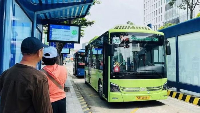 Các tuyến xe buýt có lộ trình đi qua địa bàn tỉnh, thành phố sẽ không áp dụng miễn vé như tuyến 172 (Trung tâm thành phố đi Vũng Tàu). (Ảnh: QUÝ HIỀN)
