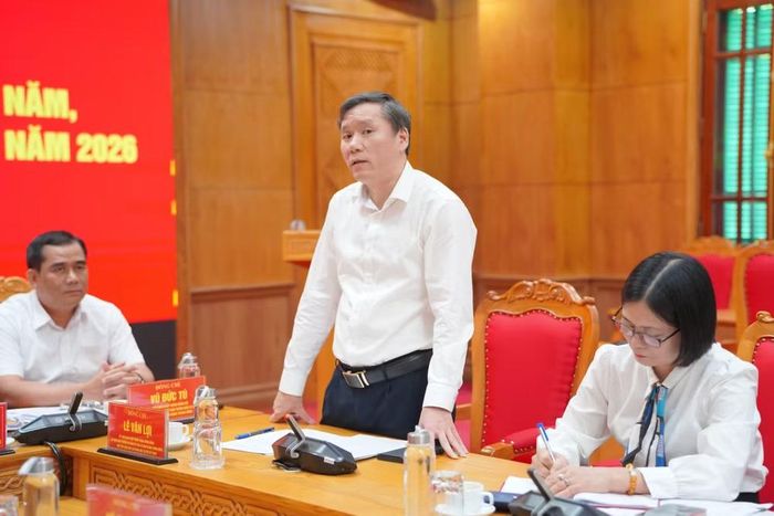 Đồng chí Lê Văn Lợi, Ủy viên Trung ương Đảng, Chủ tịch Viện Hàn lâm Khoa học xã hội Việt Nam tham luận tại hội nghị.
