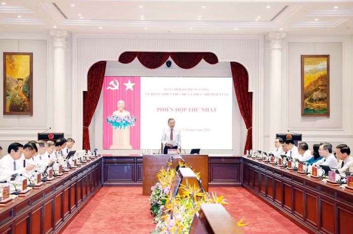 Tổng Bí thư, Chủ tịch nước Tô Lâm chủ trì Phiên họp thứ nhất của Ban Chỉ đạo Trung ương về hoàn thiện thể chế và thực thi pháp luật. Ảnh: TTXVN