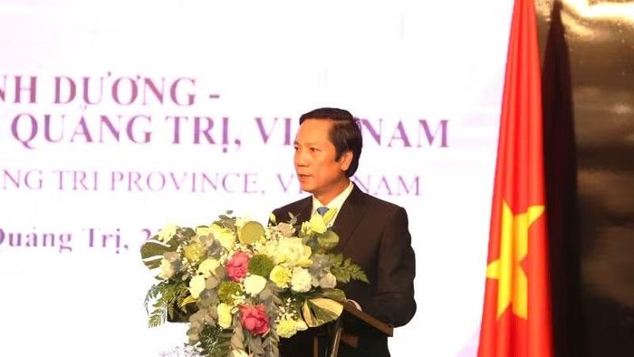 Phó Chủ tịch Thường trực Ủy ban nhân dân tỉnh Quảng Trị Hoàng Nam phát biểu khai mạc chương trình.