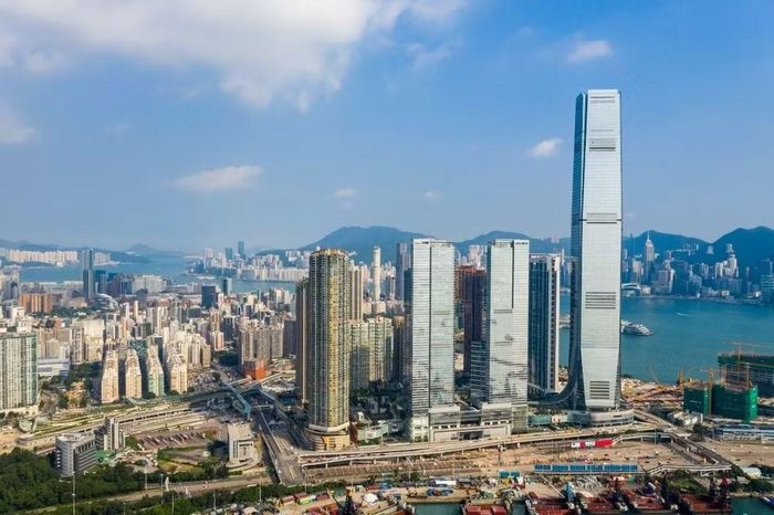 Tòa nhà phức hợp ICC tại ga Kowloon, Hong Kong nổi tiếng là nền tảng cho mô hình tích hợp. (Ảnh: Savills Việt Nam).