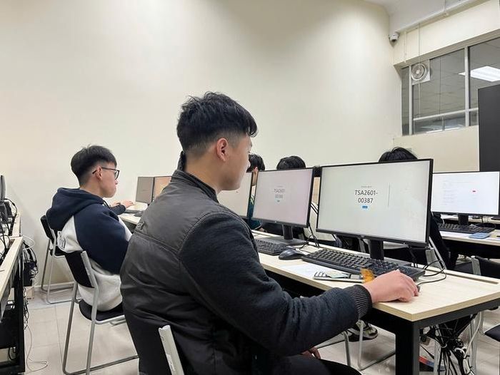 Thí sinh tham dự kỳ thi đánh giá tư duy năm 2026 của Đại học Bách khoa Hà Nội