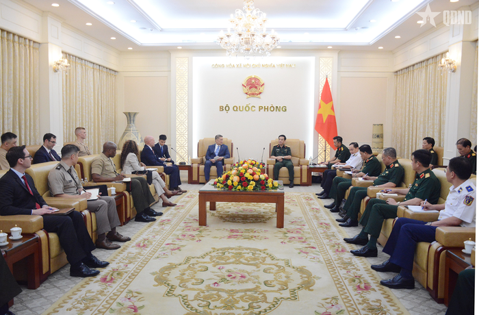  Quang cảnh buổi tiếp.