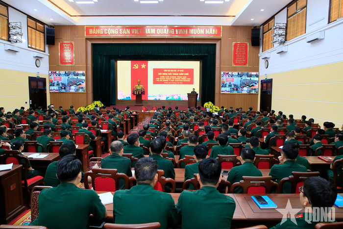 Quang cảnh tại điểm cầu Sở chỉ huy Tổng cục Hậu cần - Kỹ thuật. 