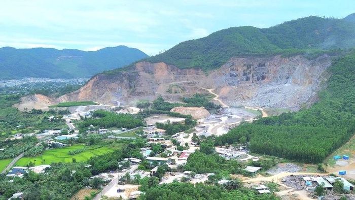Kiểm soát việc khai thác gắn liền với phục hồi môi trường.