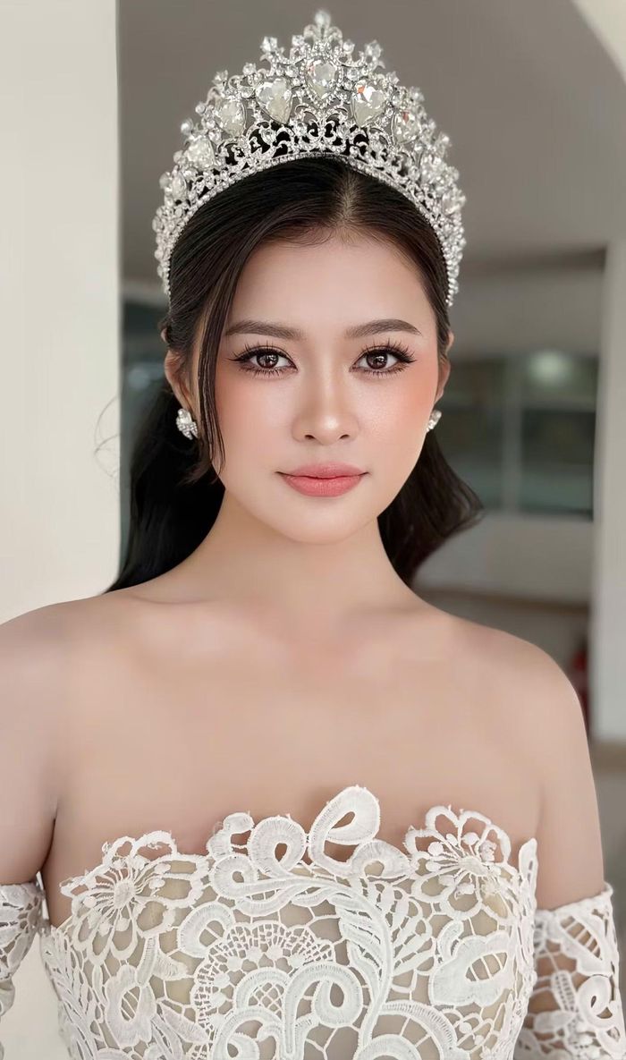 Nguyễn Phan Thanh Vy tốt nghiệp chuyên ngành Quản trị Lữ hành tại trường Đại học Thủ Dầu Một.