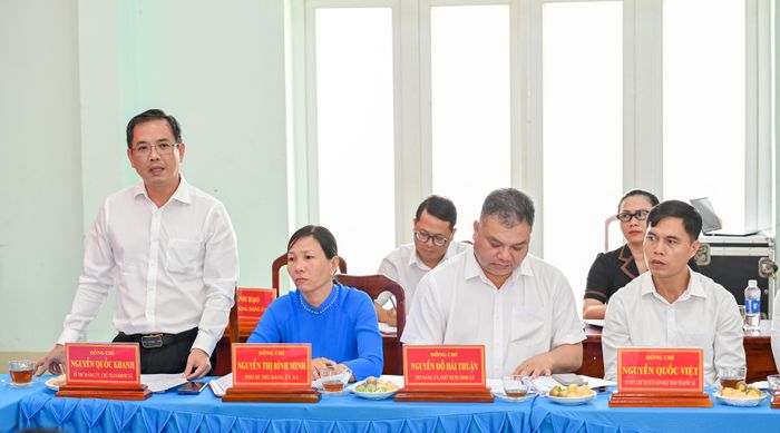  Đại diện lãnh đạo xã Bình Châu phát biểu tại buổi làm việc 