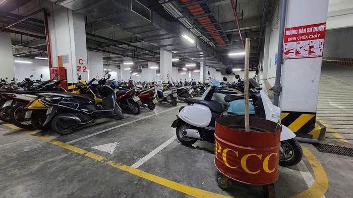 Sự phát triển nhanh của xe điện đang đặt ra yêu cầu hoàn thiện các tiêu chuẩn kỹ thuật liên quan đến hạ tầng sạc, hệ thống điện và công tác phòng cháy chữa cháy tại khu dân cư.