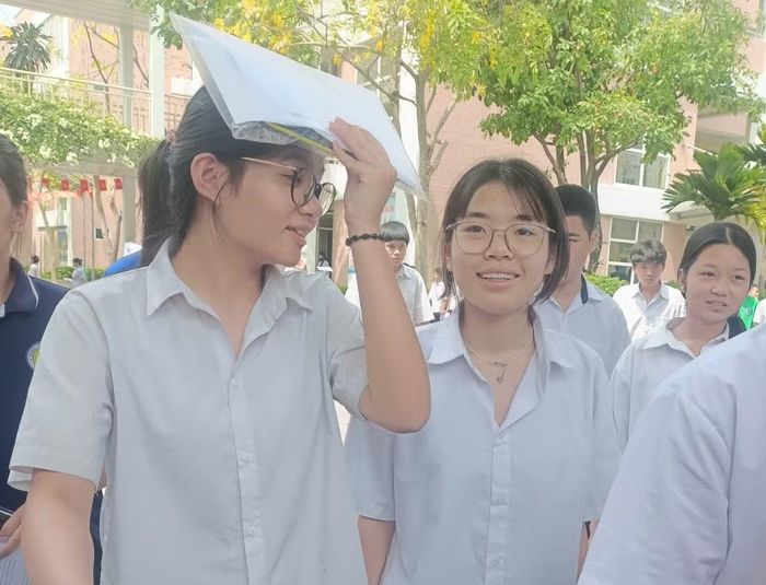 Kỳ thi lớp 10 THPT 2026 ở Hà Nội áp lực hơn thi Đại học. Ảnh Bình Nguyên
