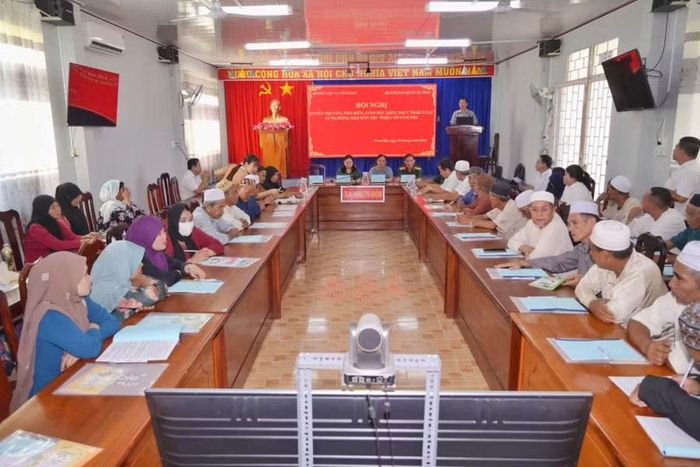 Quang cảnh lớp tập huấn.