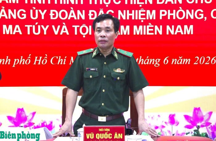 Thiếu tướng Vũ Quốc Ân phát biểu chỉ đạo tại hội nghị. Ảnh: Lê Khoa