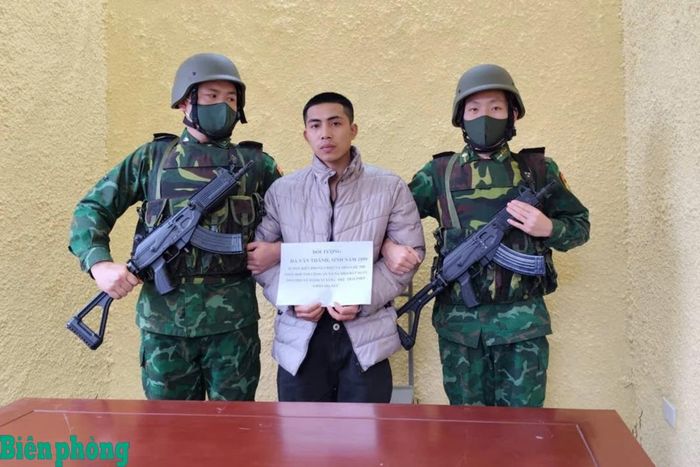 Đối tượng Hà Văn Thanh bị lực lượng Đồn Biên phòng Cửa khẩu quốc tế Na Mèo bắt giữ khi đang vận chuyển ma túy trái phép. Ảnh: Đơn vị cung cấp
